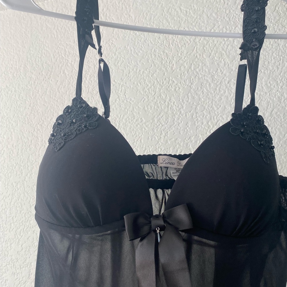 Black Intimates - image 4